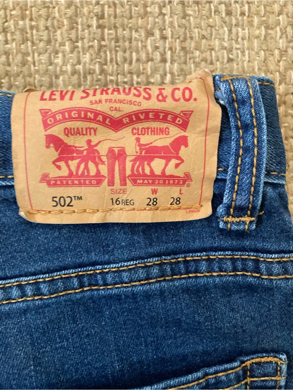 Levi's 502 taper blue jeans size 28 x 28 - Picture 2 of 5